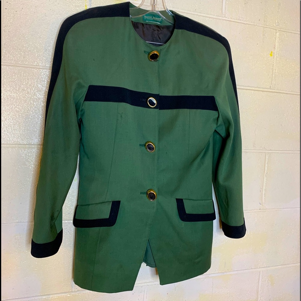 Harve Bernard green & black suit
